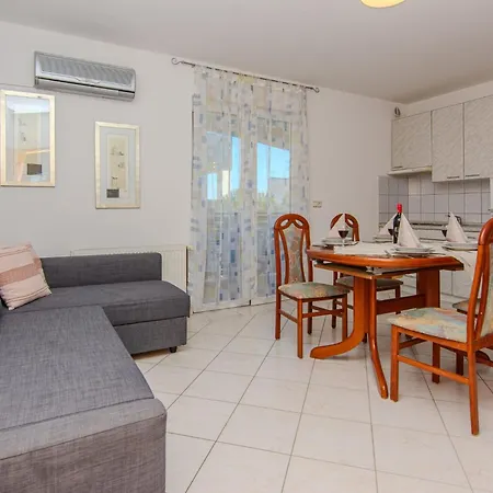 Markovic 3 By Interhome Apartament *