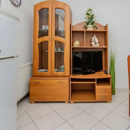 Markovic 3 By Interhome Apartament Vir